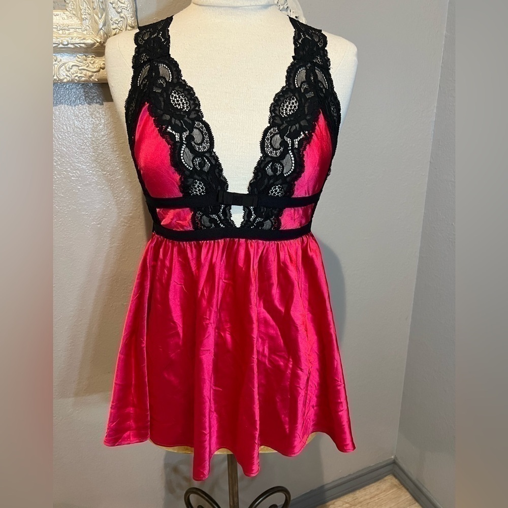 Victoria secret pink and black night slip